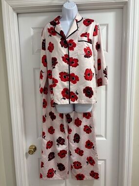 Kate Spade New York poppy print pajama set with black piping, polyester